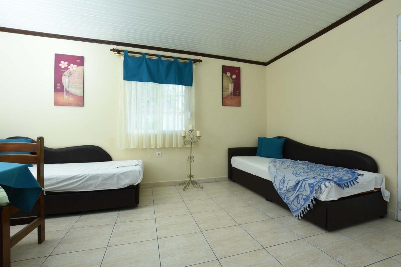 Haus Platanos Apartments & Bungalows By The Sea Vourvourou Exterior photo