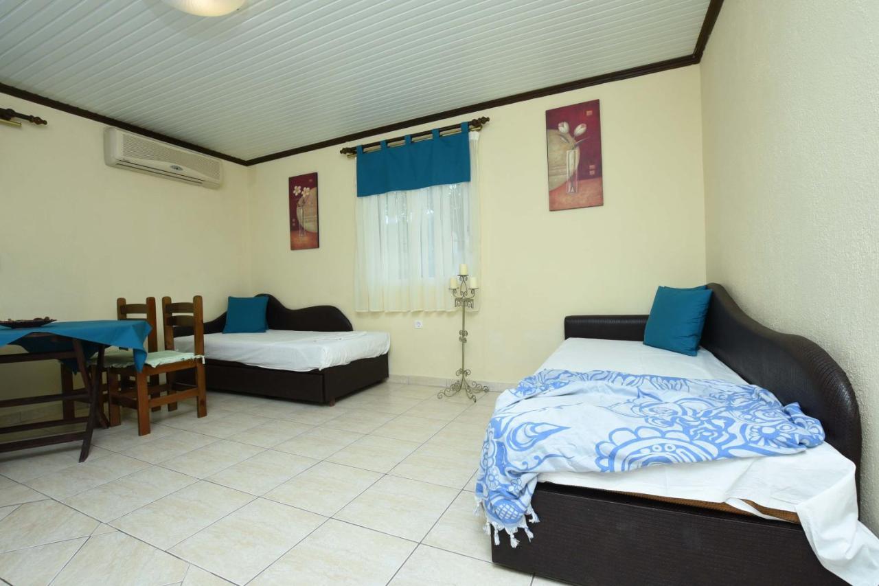 Haus Platanos Apartments & Bungalows By The Sea Vourvourou Exterior photo