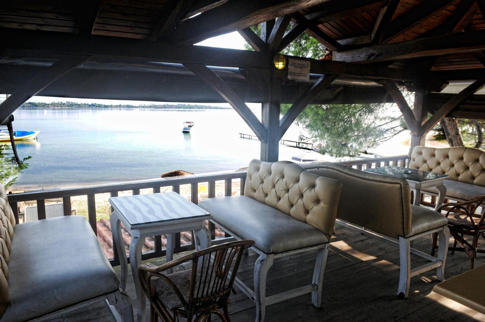 Haus Platanos Apartments & Bungalows By The Sea Vourvourou Exterior photo