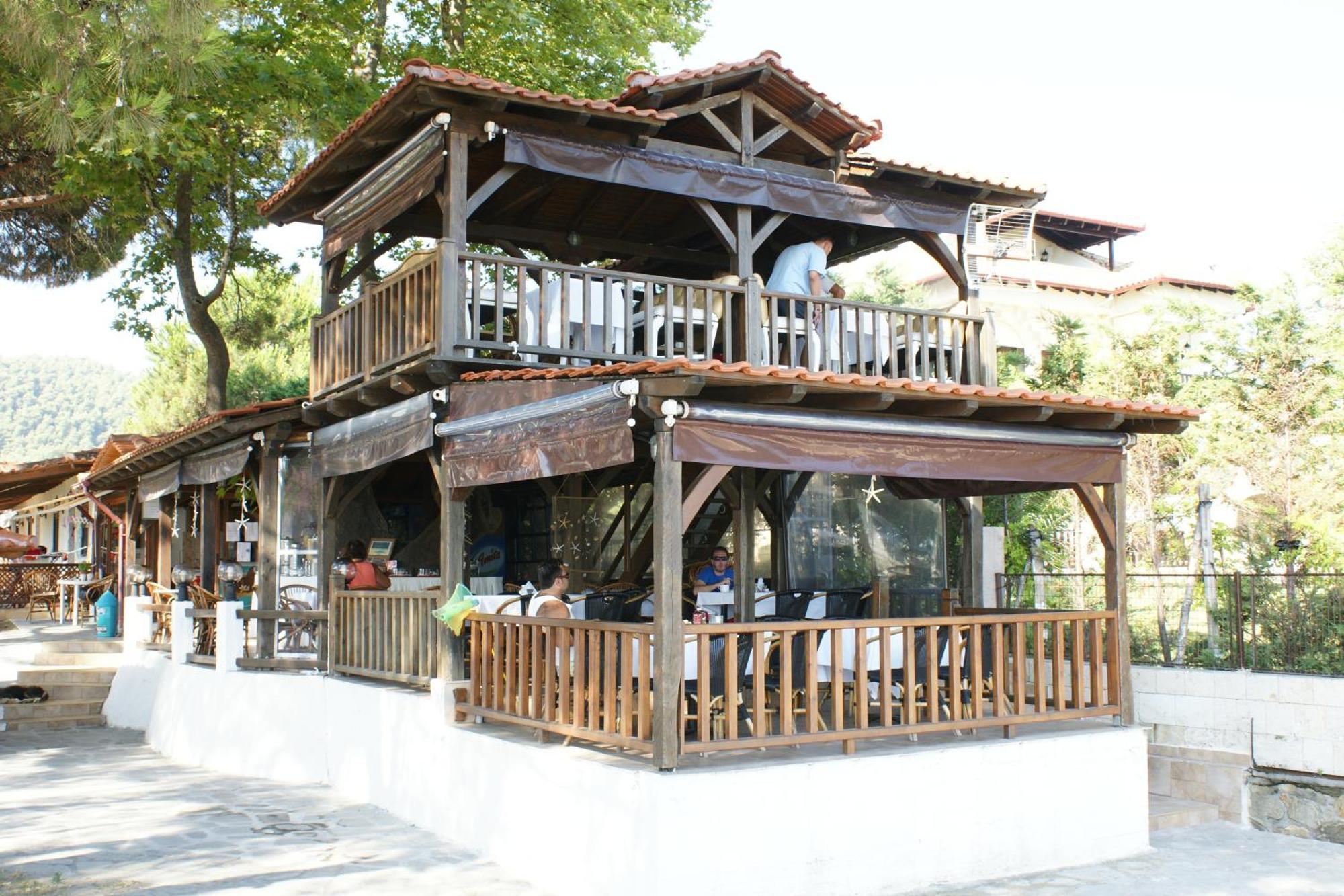 Haus Platanos Apartments & Bungalows By The Sea Vourvourou Exterior photo