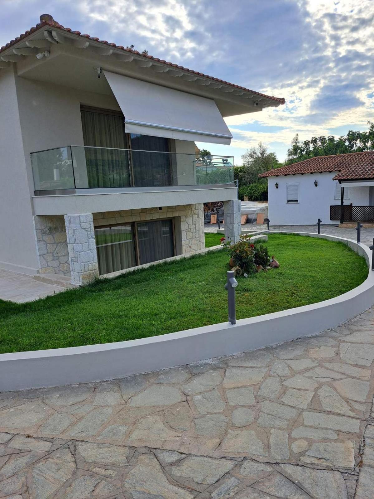 Haus Platanos Apartments & Bungalows By The Sea Vourvourou Exterior photo