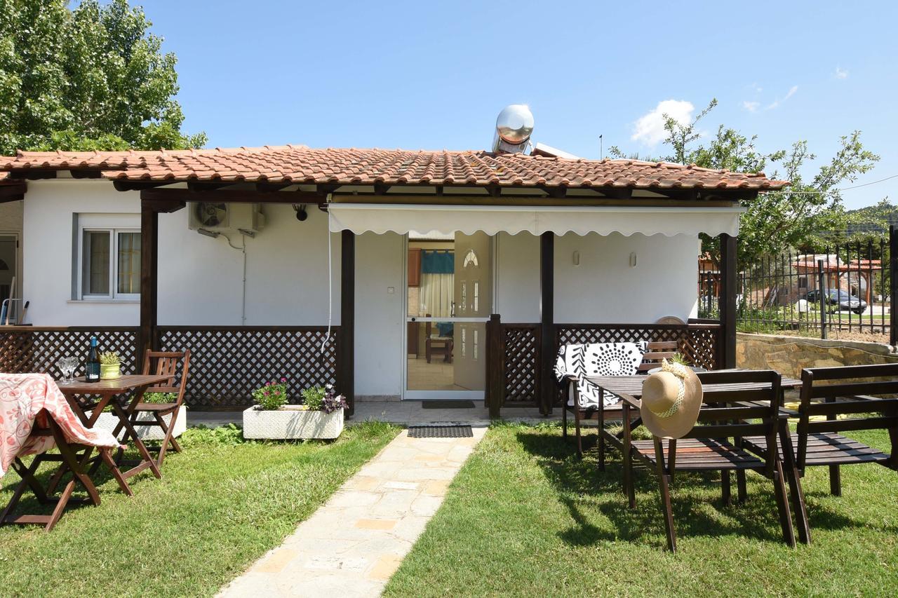 Haus Platanos Apartments & Bungalows By The Sea Vourvourou Exterior photo